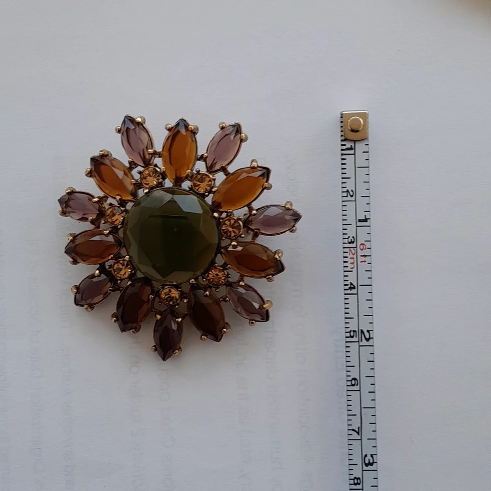 Gold and Brown Vintage Floral Brooch